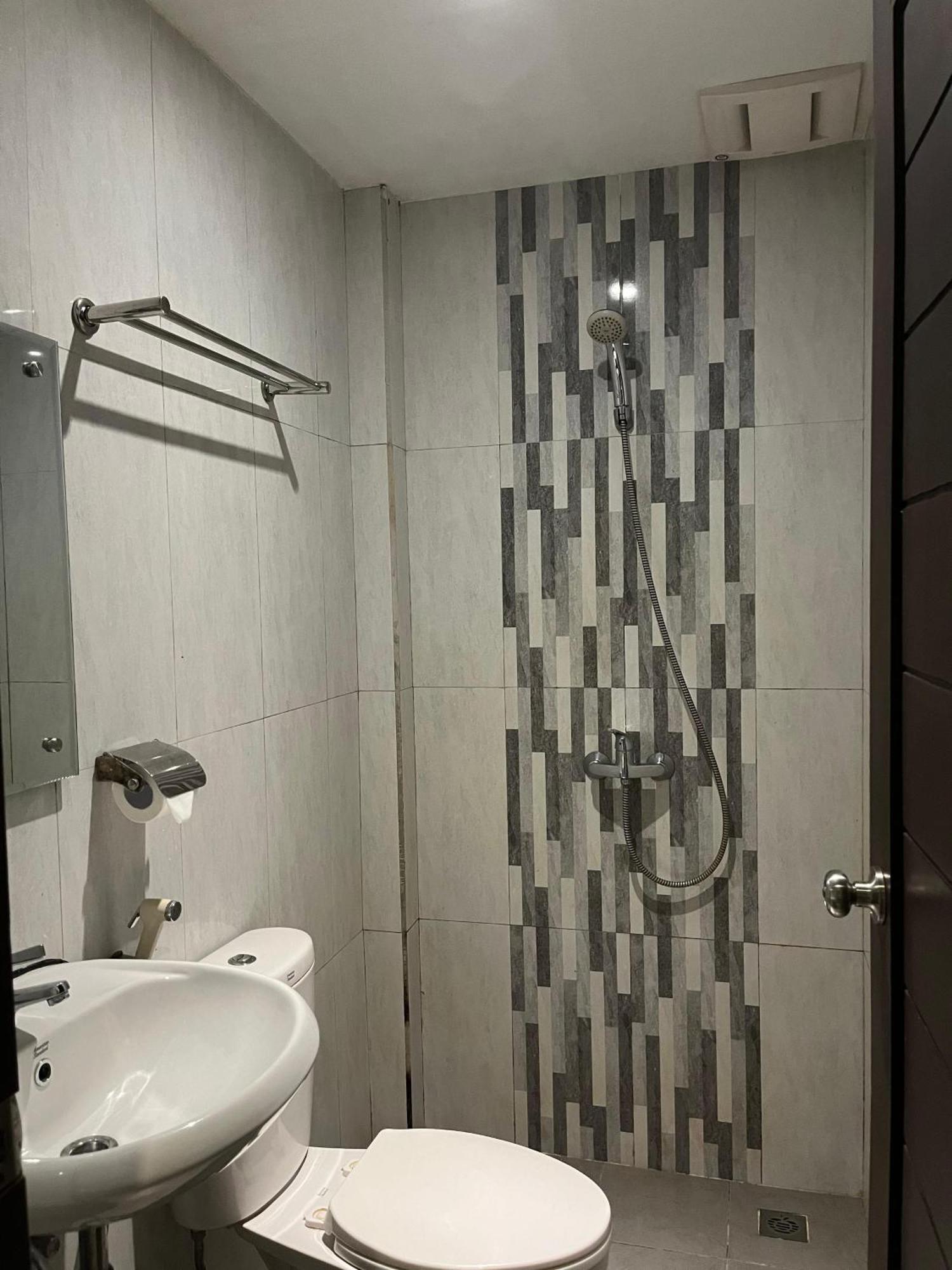 Bless Hotels Sintang Εξωτερικό φωτογραφία