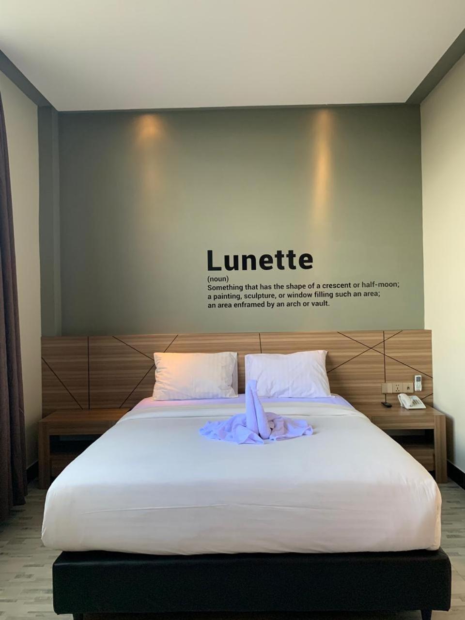 Bless Hotels Sintang Εξωτερικό φωτογραφία