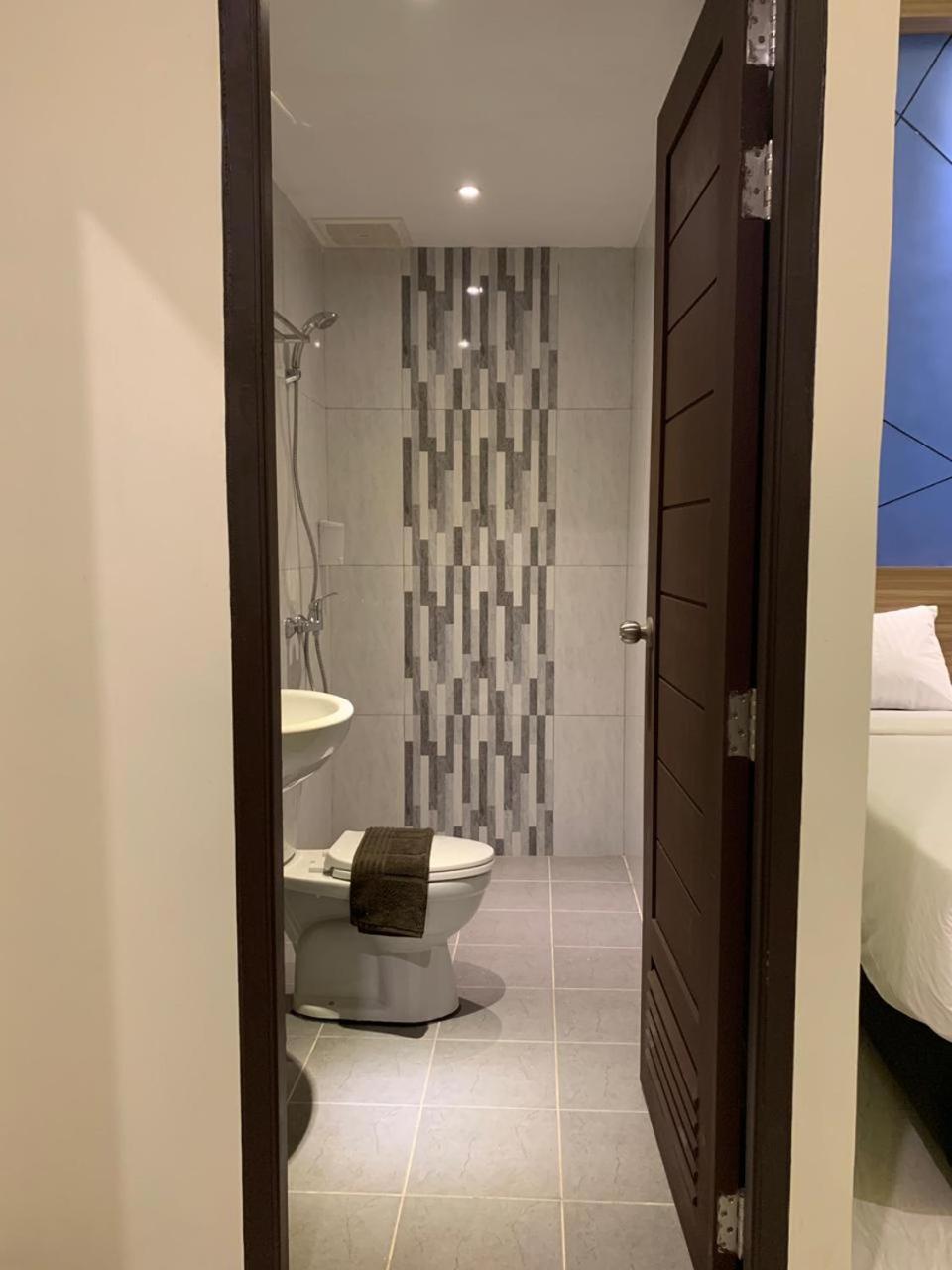Bless Hotels Sintang Εξωτερικό φωτογραφία